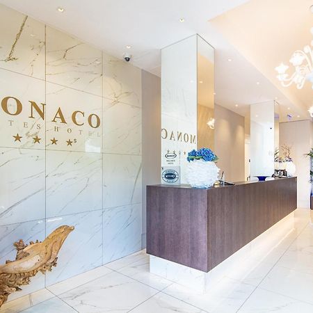 Monaco Suites Hotel Lignano Sabbiadoro Exterior photo